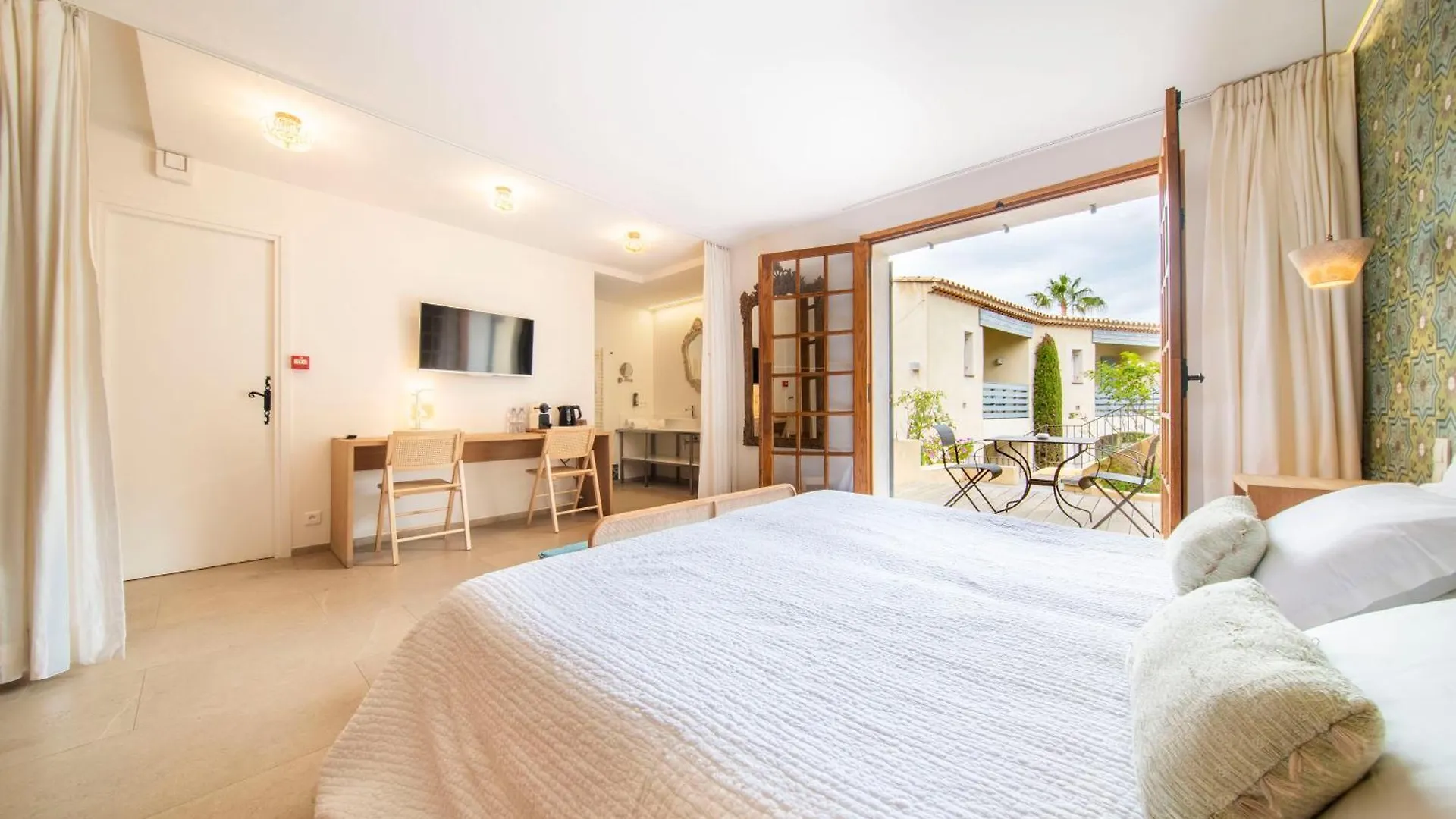 ****  Les Capucines Saint Tropez Hotel Gassin France