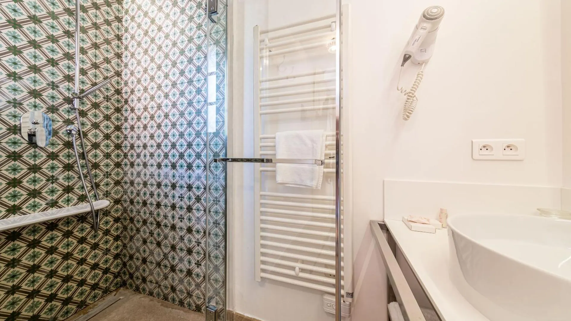 Les Capucines Saint Tropez Hotel Gassin 4*,